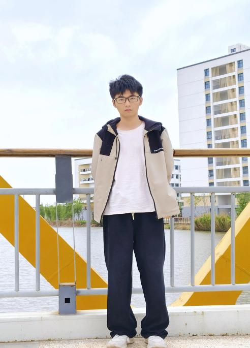 征途漫漫，惟有奋斗——2025届自动化专业于锐