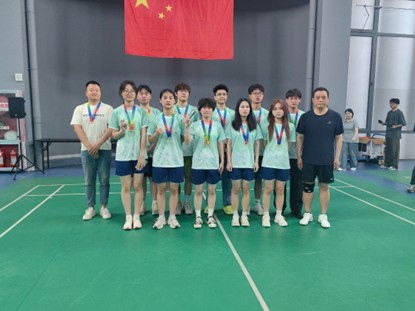 我院勇夺“自强杯”羽毛球团体赛冠军