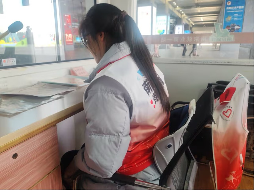 1740098662712848.jpg 4.jpg