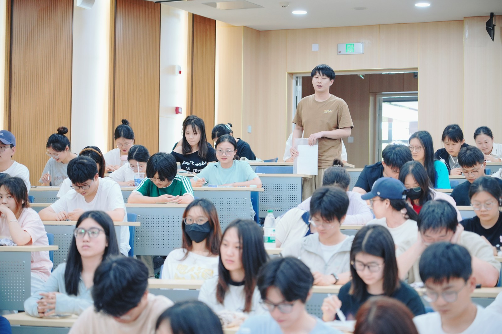 1747961847474604.jpg 1747961847474604.jpg