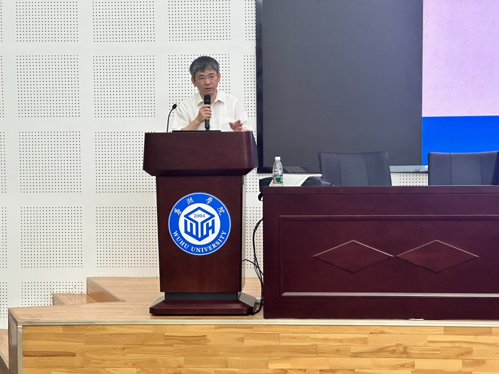 1748594769128614.jpg 1748594769128614.jpg